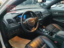 کرایسلەر 300